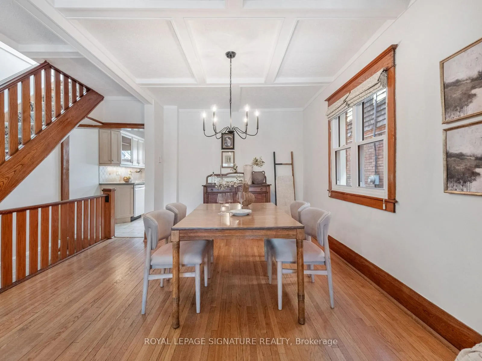 Photo 10 of 120 Hollywood Crescent, Toronto, Woodbine Corridor — HOMEH