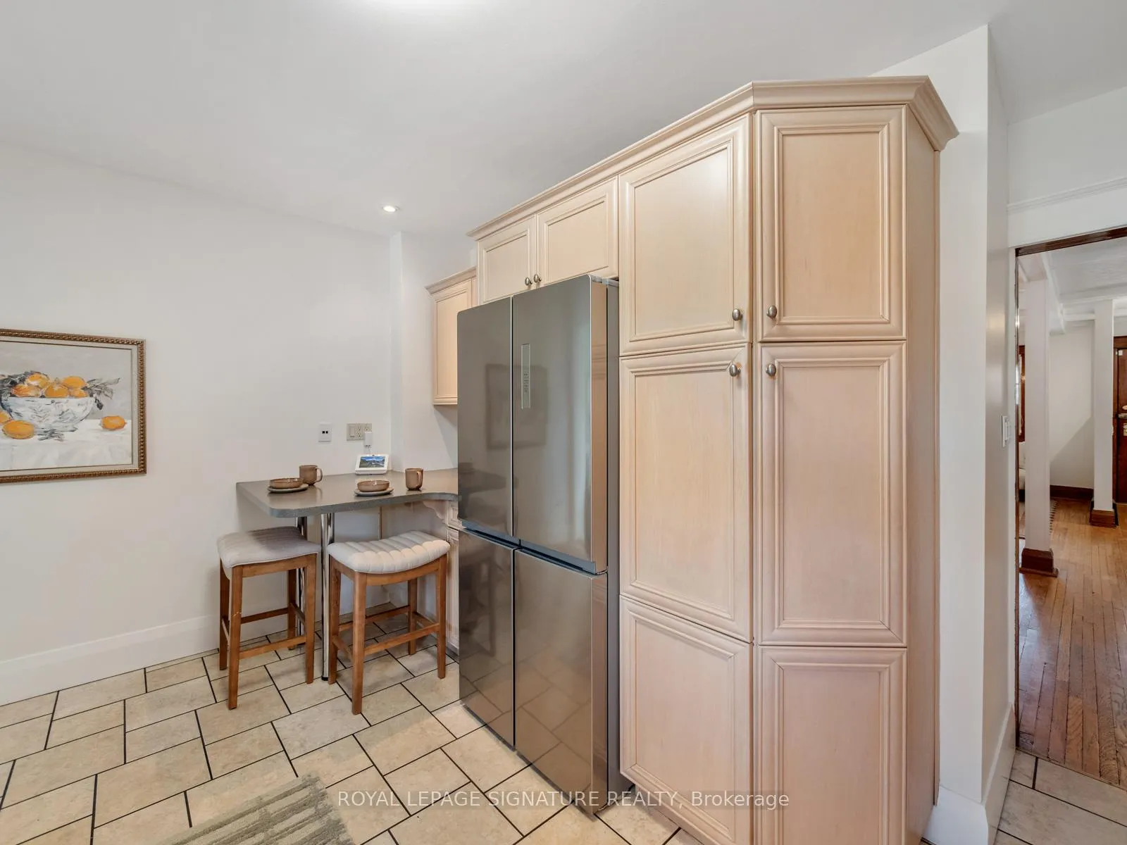 Photo 15 of 120 Hollywood Crescent, Toronto, Woodbine Corridor — HOMEH