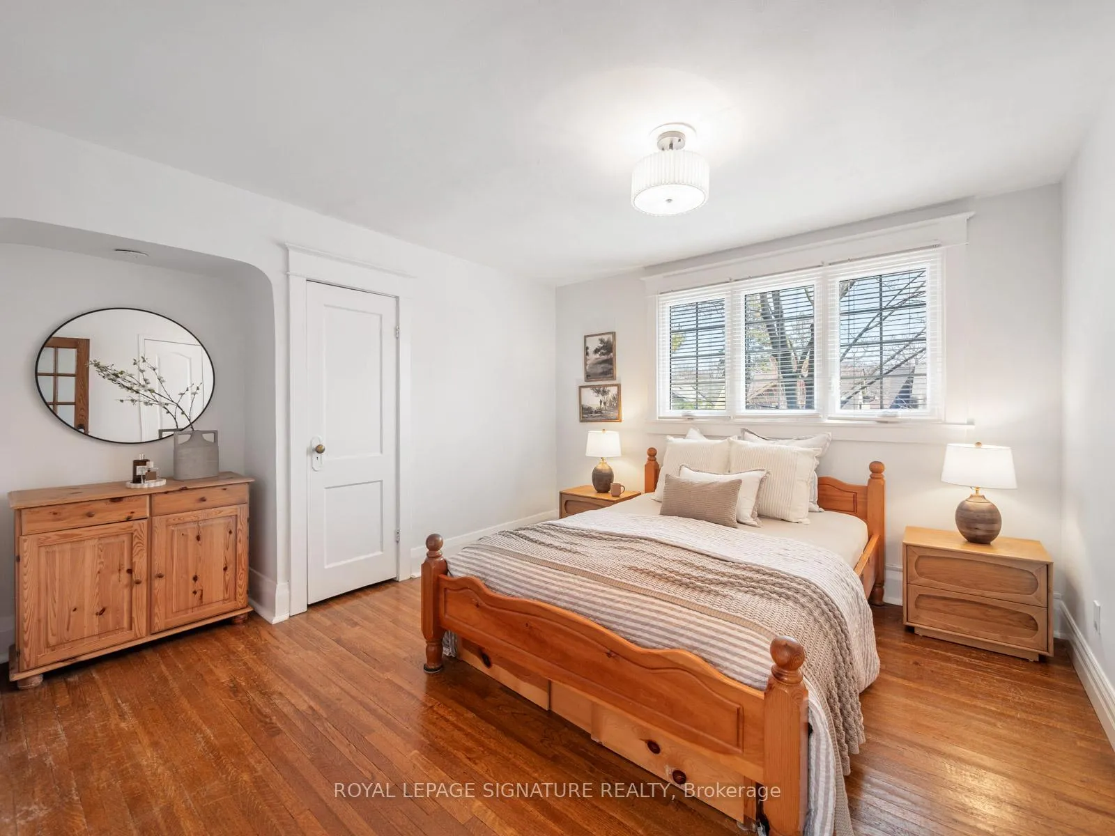 Photo 21 of 120 Hollywood Crescent, Toronto, Woodbine Corridor — HOMEH
