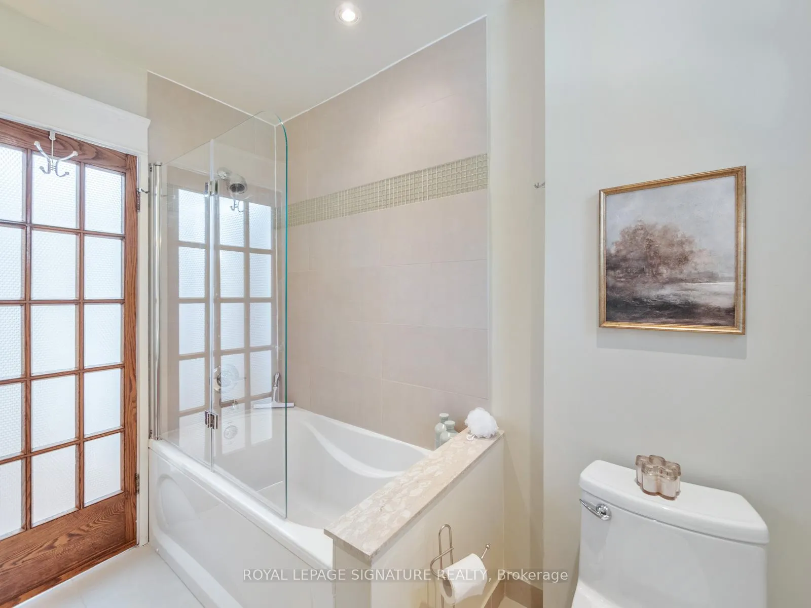 Photo 31 of 120 Hollywood Crescent, Toronto, Woodbine Corridor — HOMEH