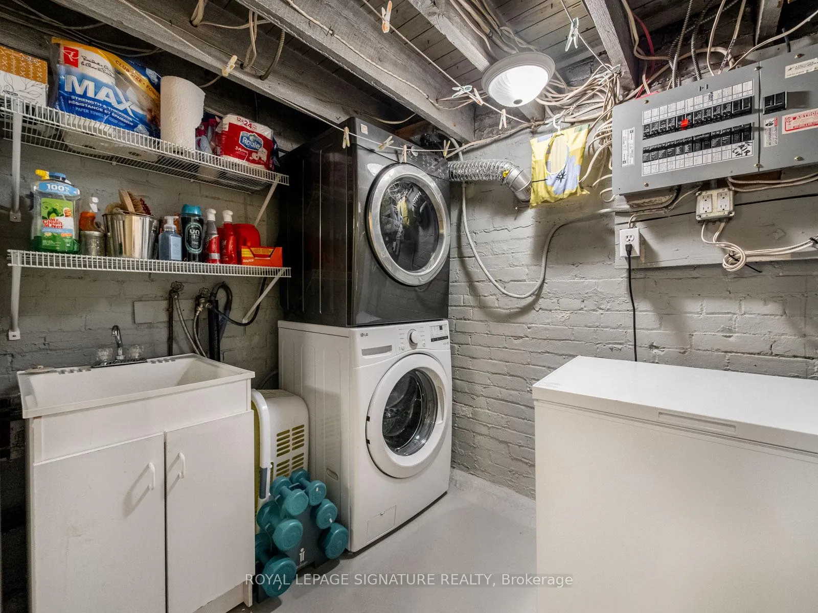 Photo 38 of 120 Hollywood Crescent, Toronto, Woodbine Corridor — HOMEH