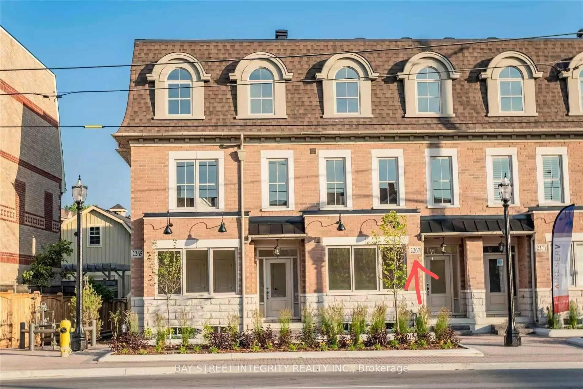 Photo 1 of Unit 7, 2267 Major Mackenzie Drive W, Vaughan, Maple — HOMEH