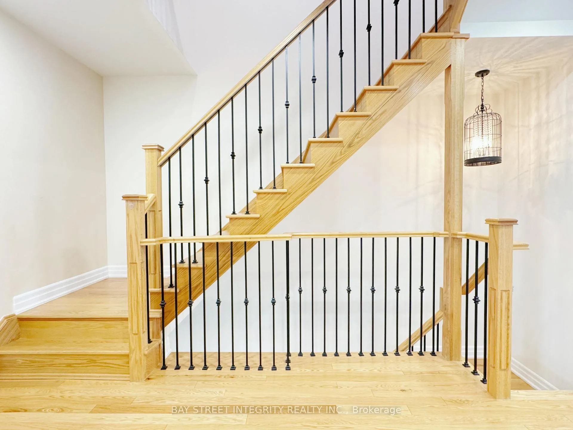 Photo 8 of Unit 7, 2267 Major Mackenzie Drive W, Vaughan, Maple — HOMEH