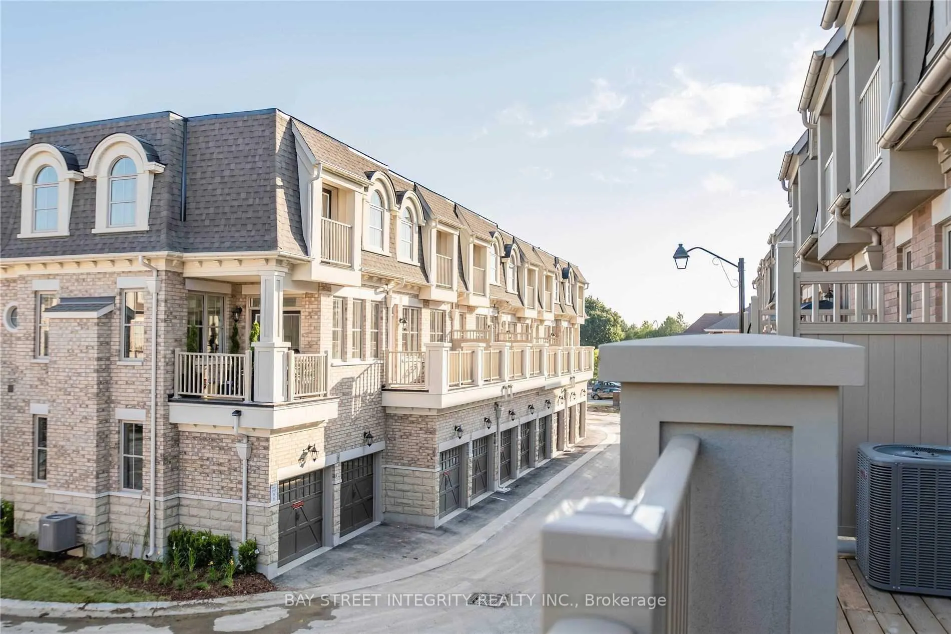 Photo 15 of Unit 7, 2267 Major Mackenzie Drive W, Vaughan, Maple — HOMEH
