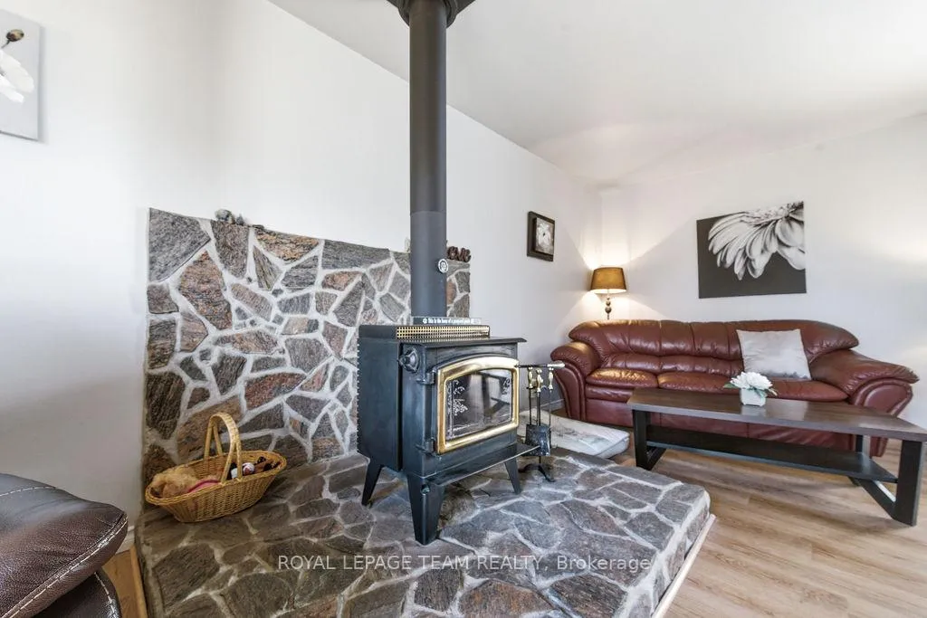 Photo 38 of 3709 Old Barrys Bay Road, Madawaska Valley, Madawaska Valley — HOMEH