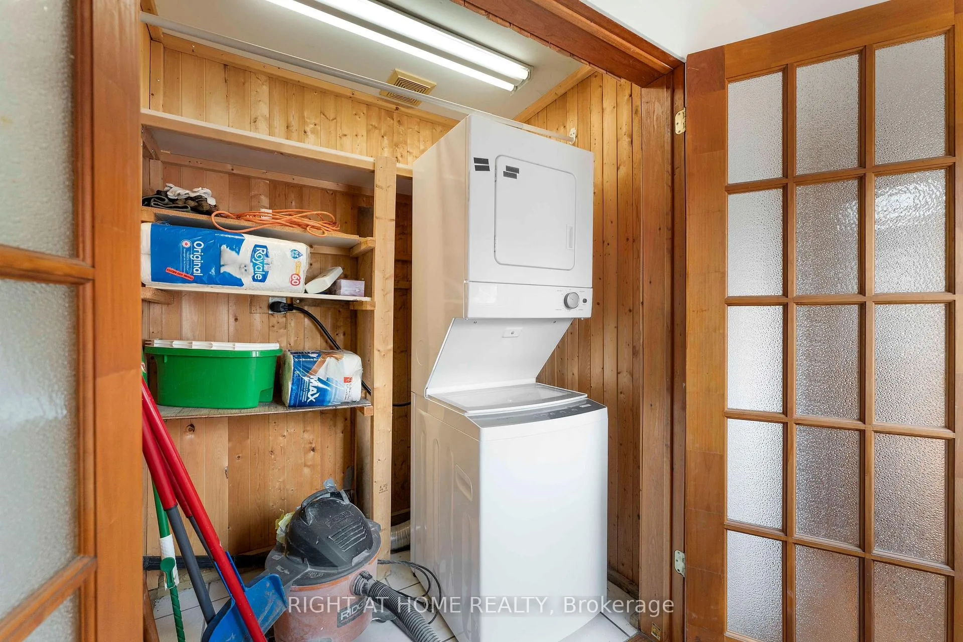 Photo 22 of 260 Beach Road, Innisfil, Gilford — HOMEH