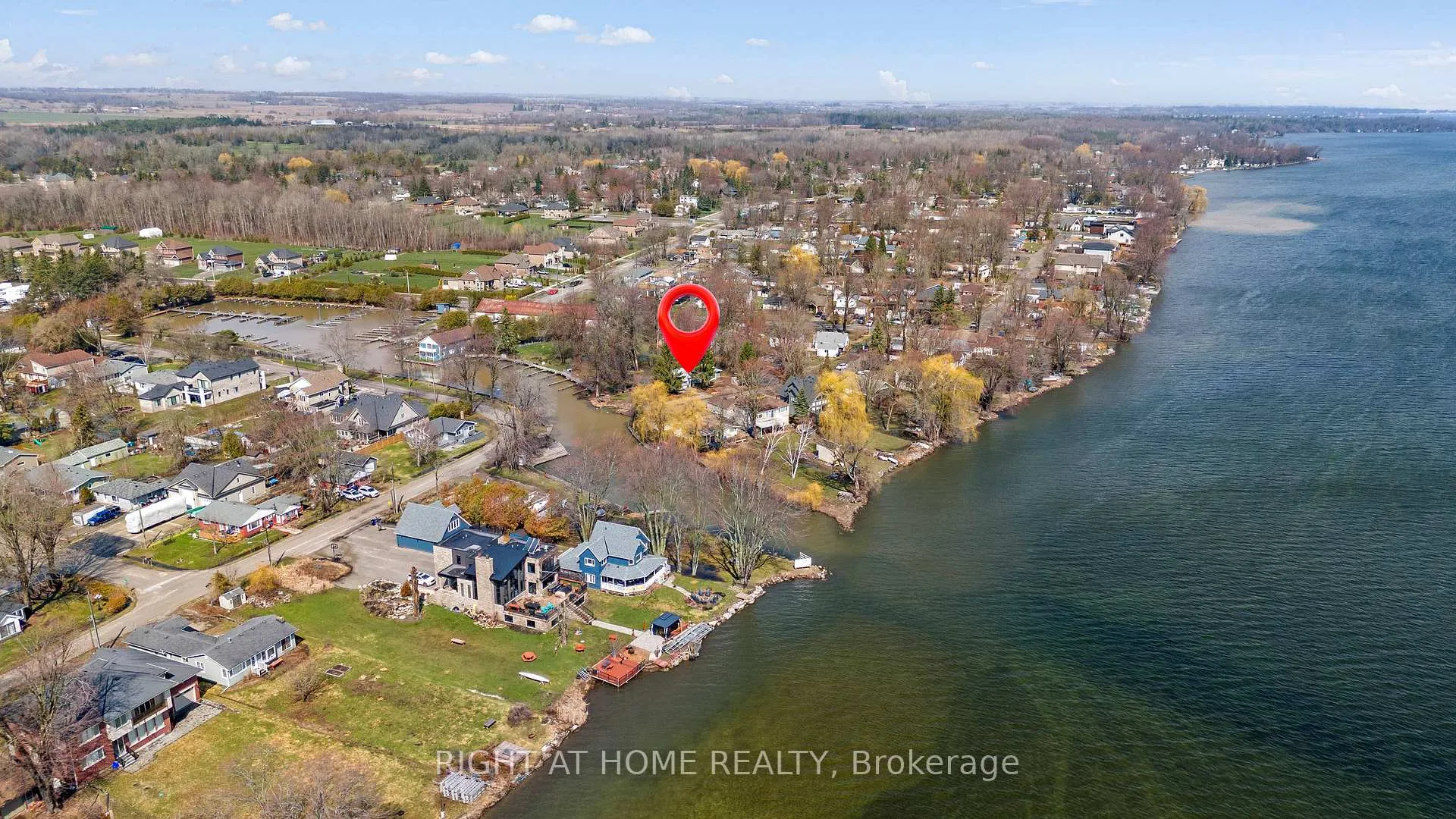 Photo 36 of 260 Beach Road, Innisfil, Gilford — HOMEH