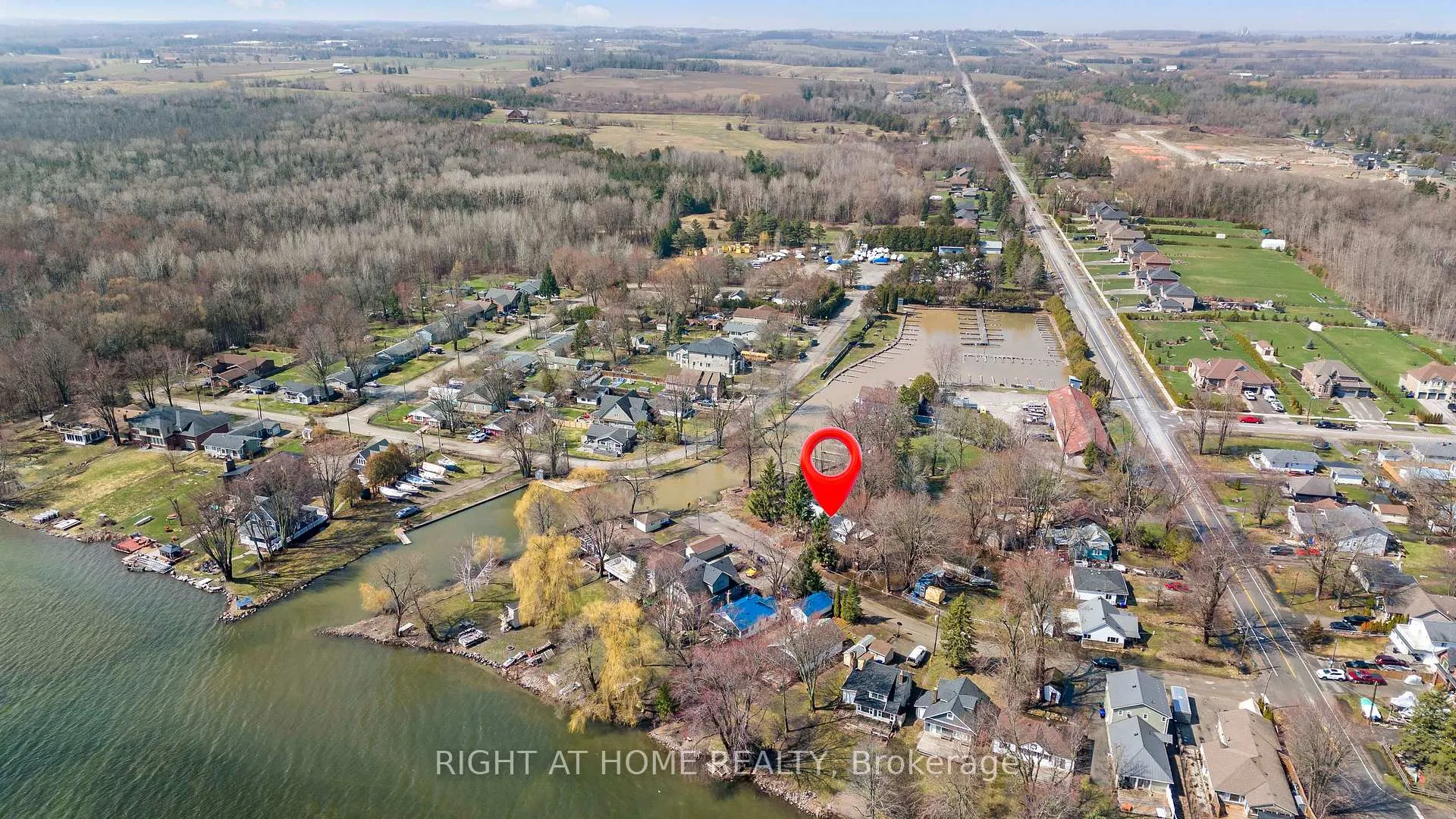 Photo 38 of 260 Beach Road, Innisfil, Gilford — HOMEH