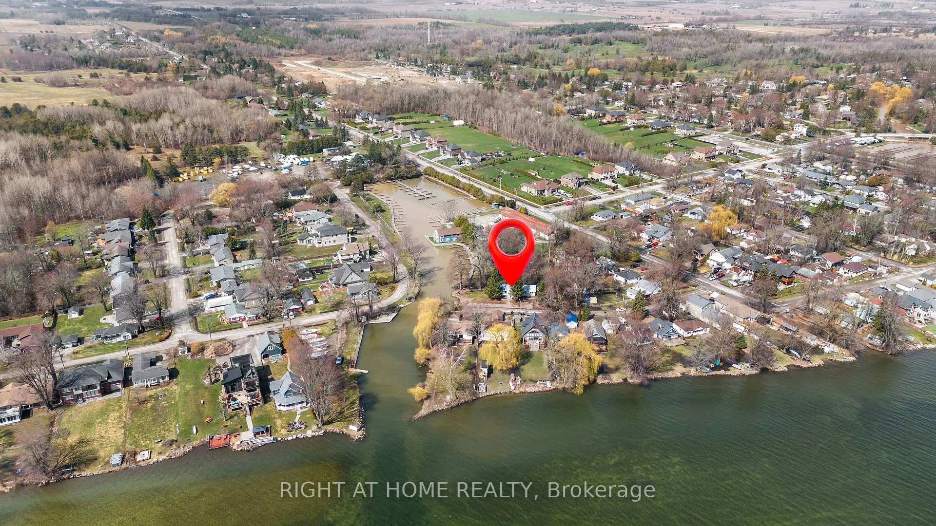 Photo 43 of 260 Beach Road, Innisfil, Gilford — HOMEH