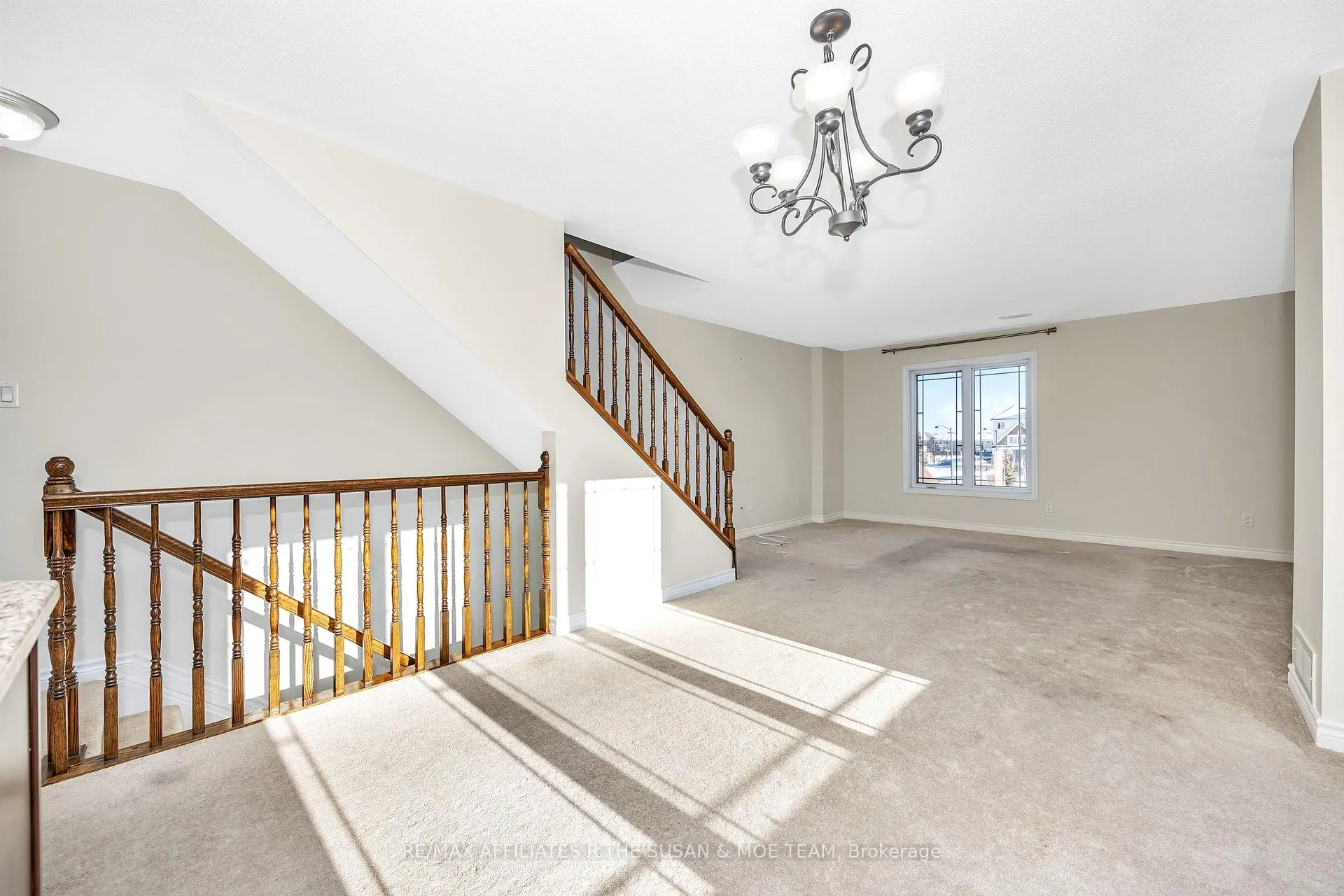 Photo 8 of 753 Lakeridge Drive, Ottawa, Avalon East — HOMEH