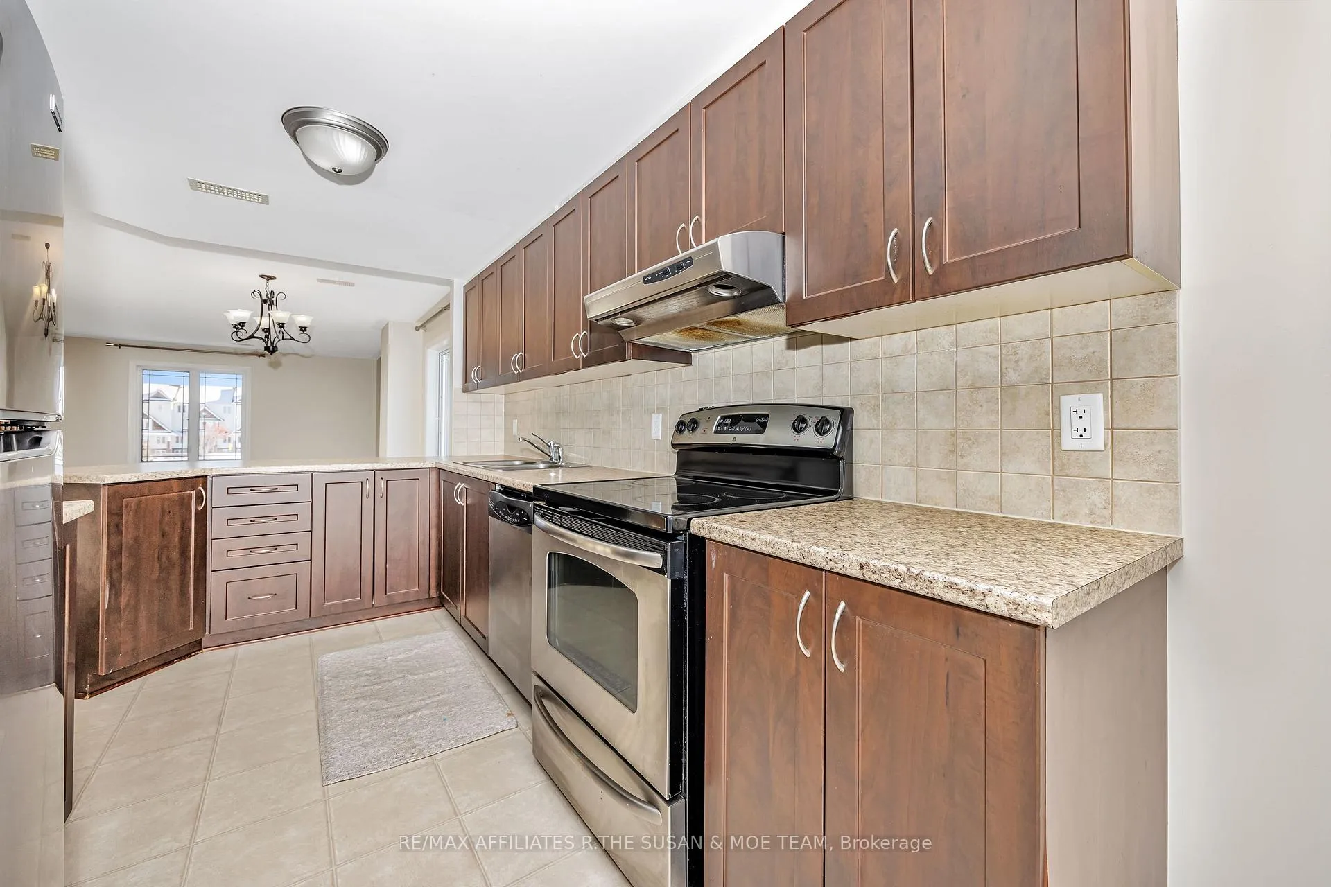 Photo 18 of 753 Lakeridge Drive, Ottawa, Avalon East — HOMEH