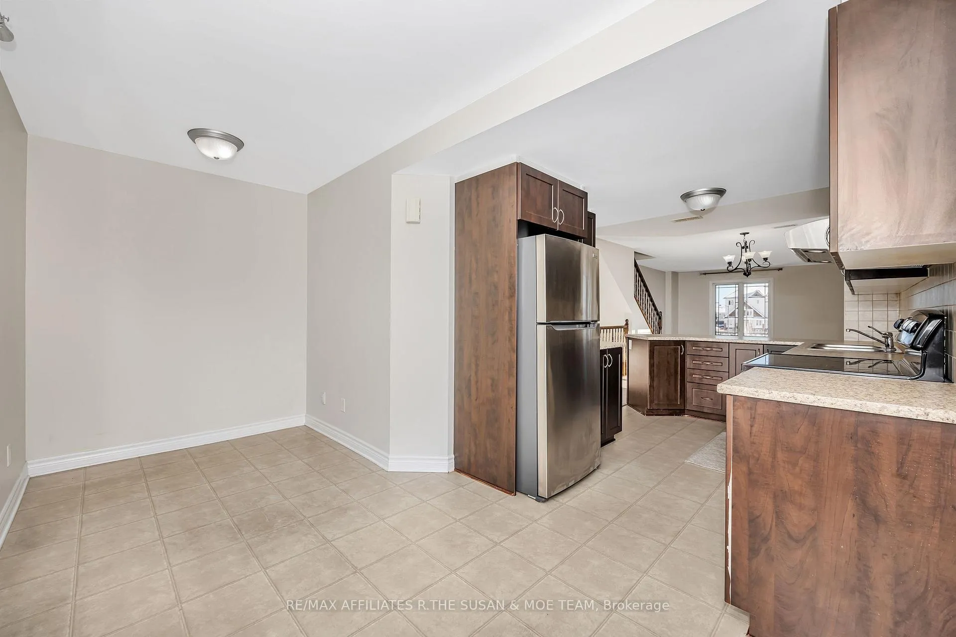 Photo 19 of 753 Lakeridge Drive, Ottawa, Avalon East — HOMEH