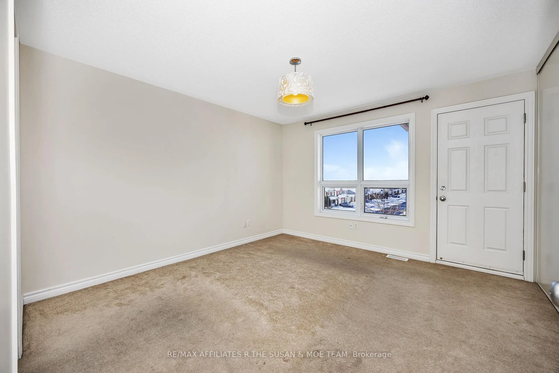 Photo 33 of 753 Lakeridge Drive, Ottawa, Avalon East — HOMEH