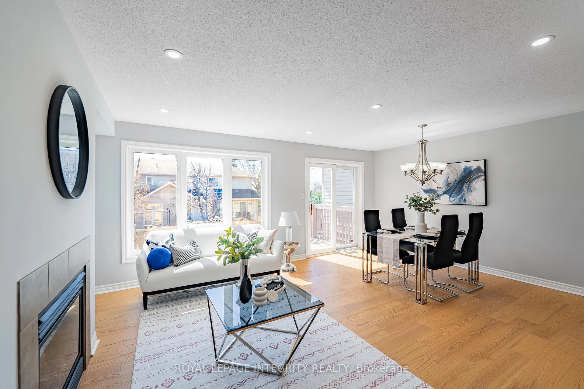 Photo 7 of 12 Saddlesmith Circle, Ottawa, Kanata - Emerald Meadows/Trailwest — HOMEH