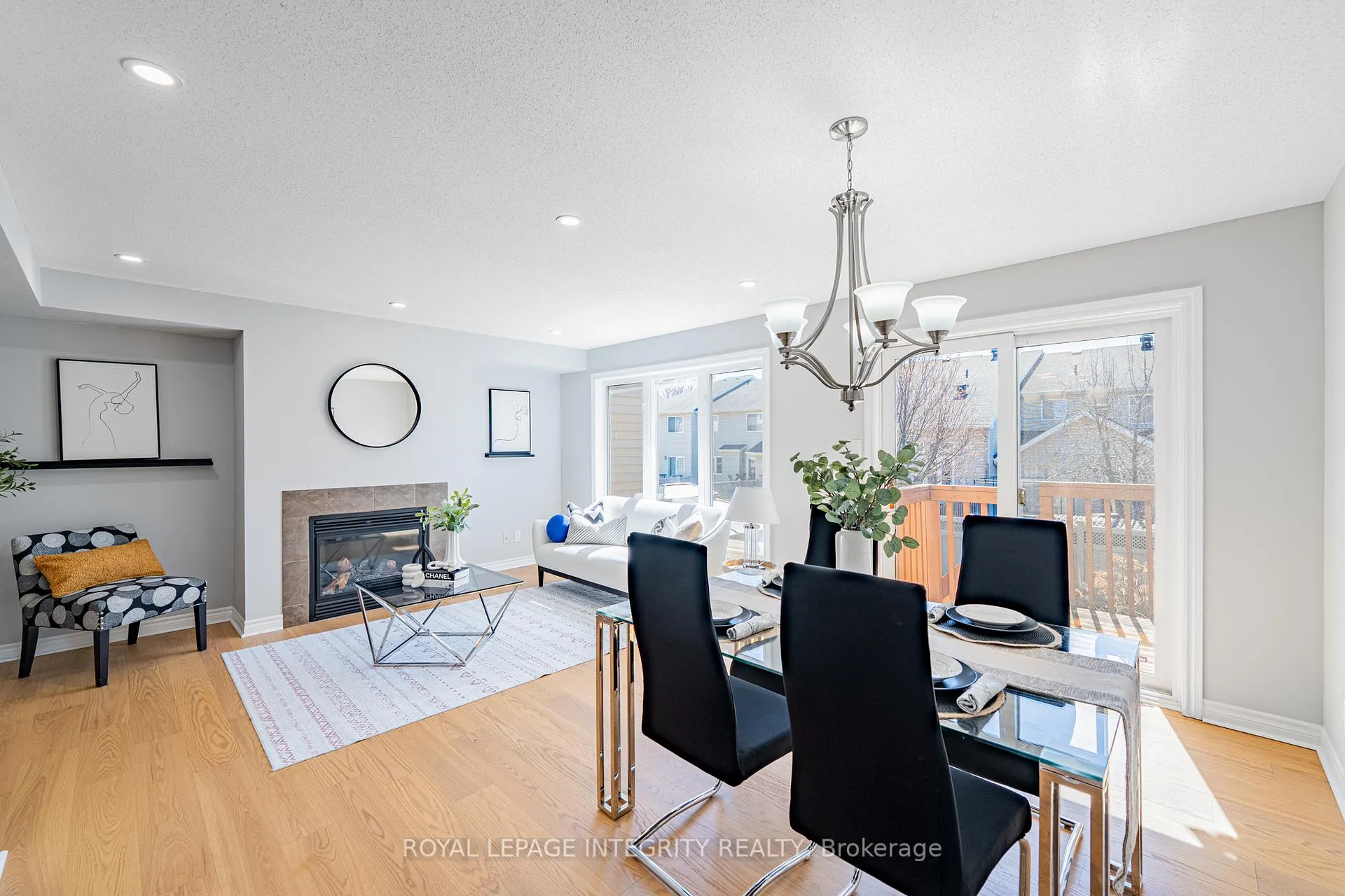 Photo 8 of 12 Saddlesmith Circle, Ottawa, Kanata - Emerald Meadows/Trailwest — HOMEH
