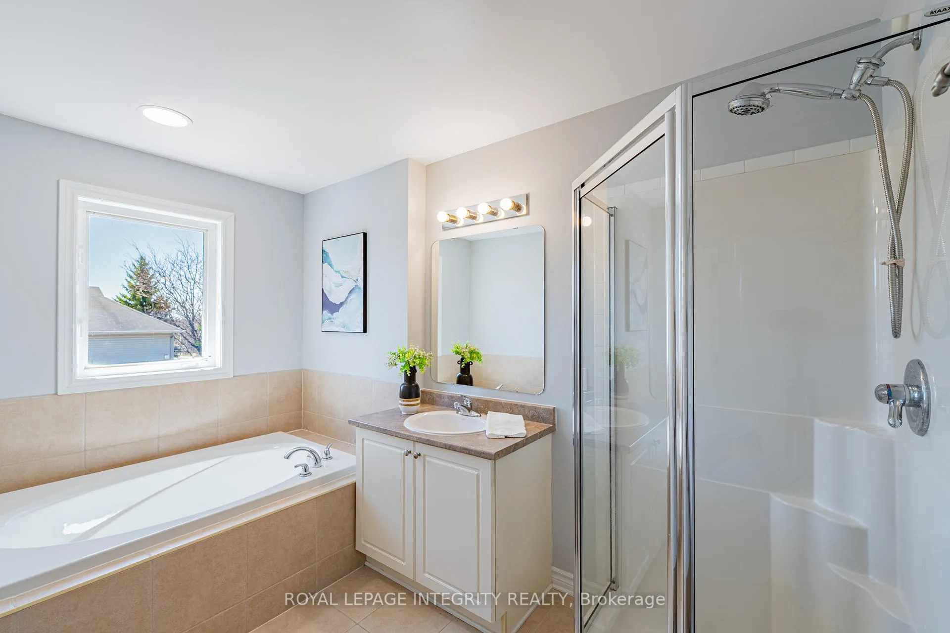Photo 20 of 12 Saddlesmith Circle, Ottawa, Kanata - Emerald Meadows/Trailwest — HOMEH
