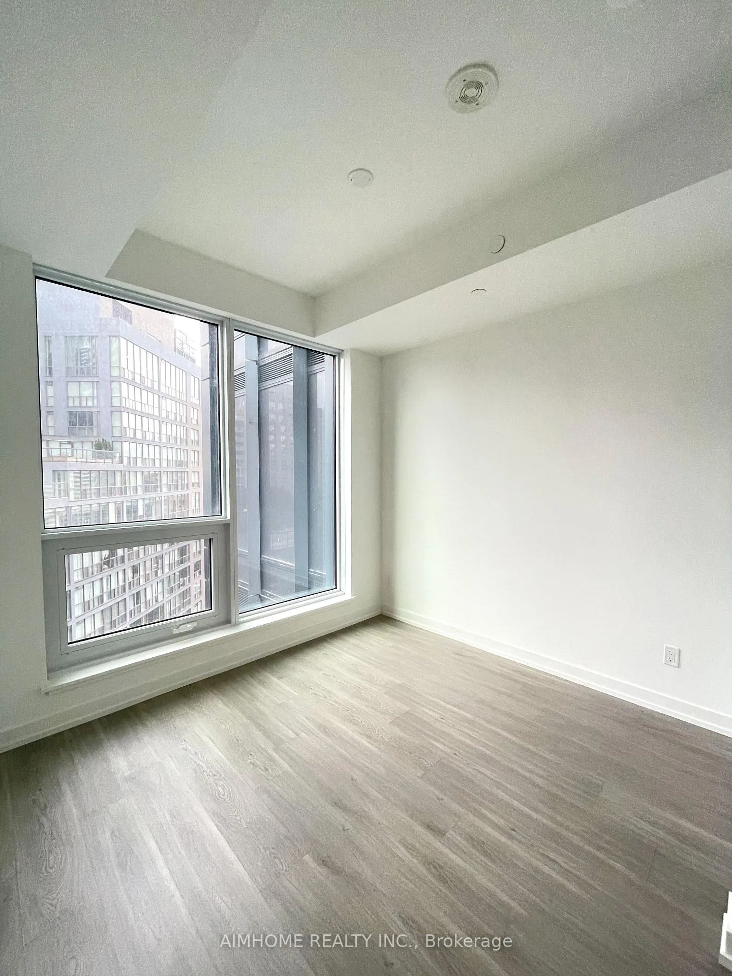 Photo 9 of Unit 2602, 8 Wellesley Street W, Toronto, Bay Street Corridor — HOMEH