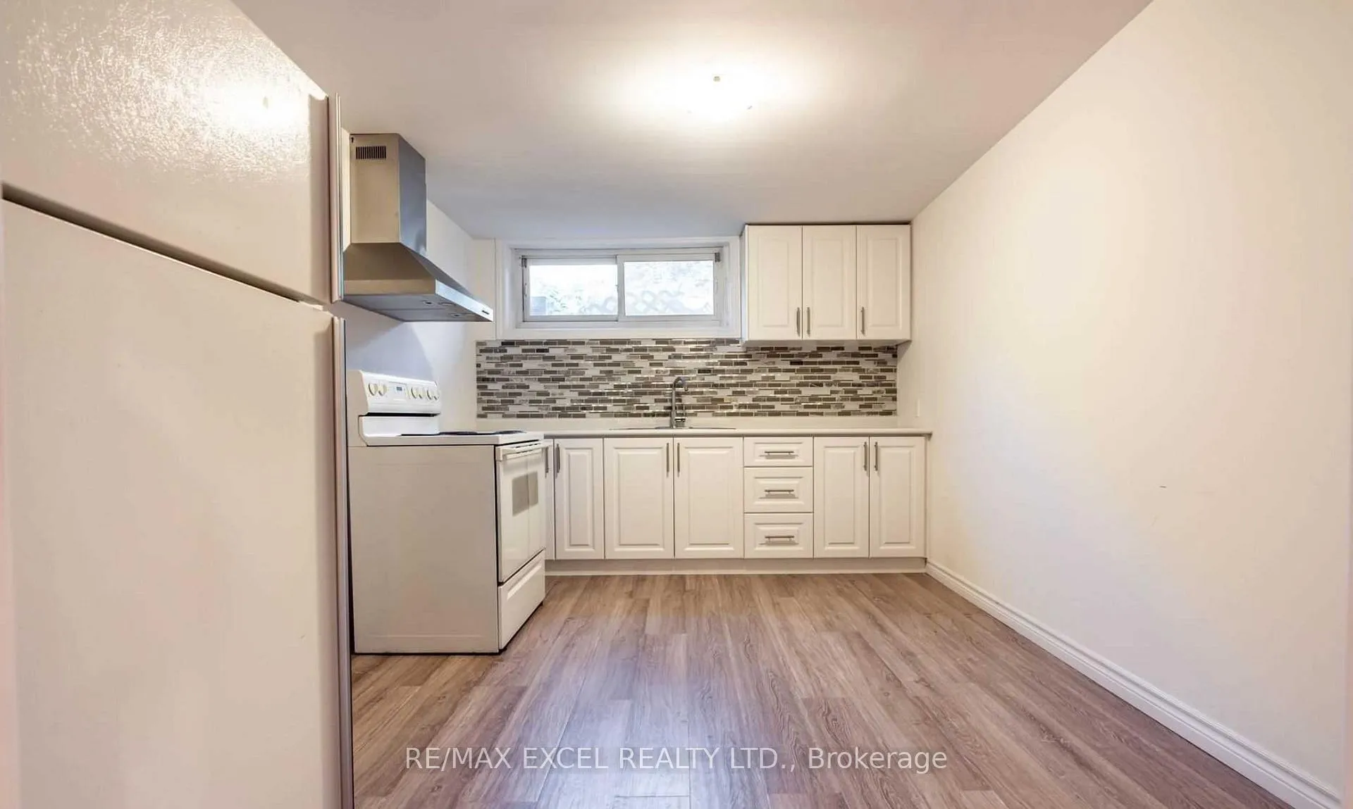 Photo 6 of 899 Glen Street, Oshawa, Lakeview — HOMEH