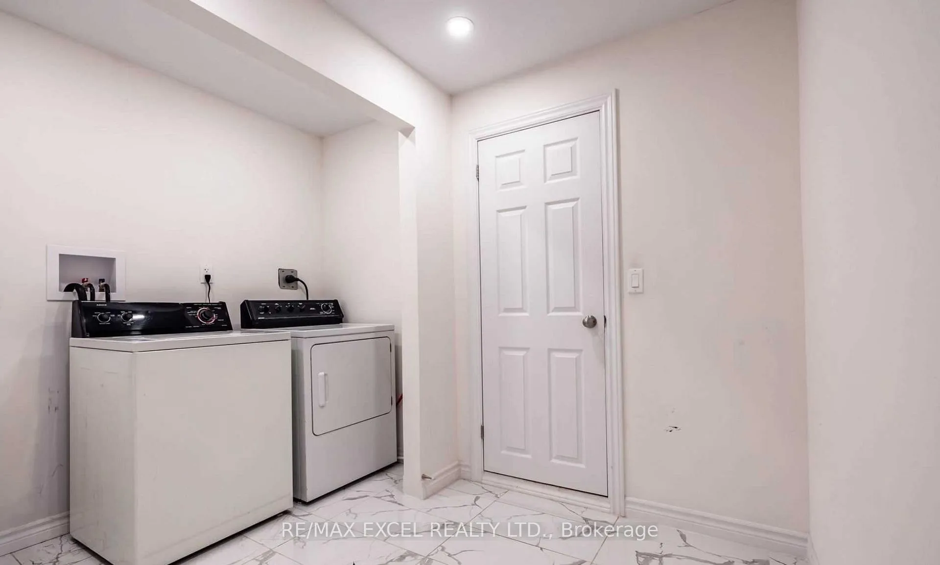 Photo 12 of 899 Glen Street, Oshawa, Lakeview — HOMEH