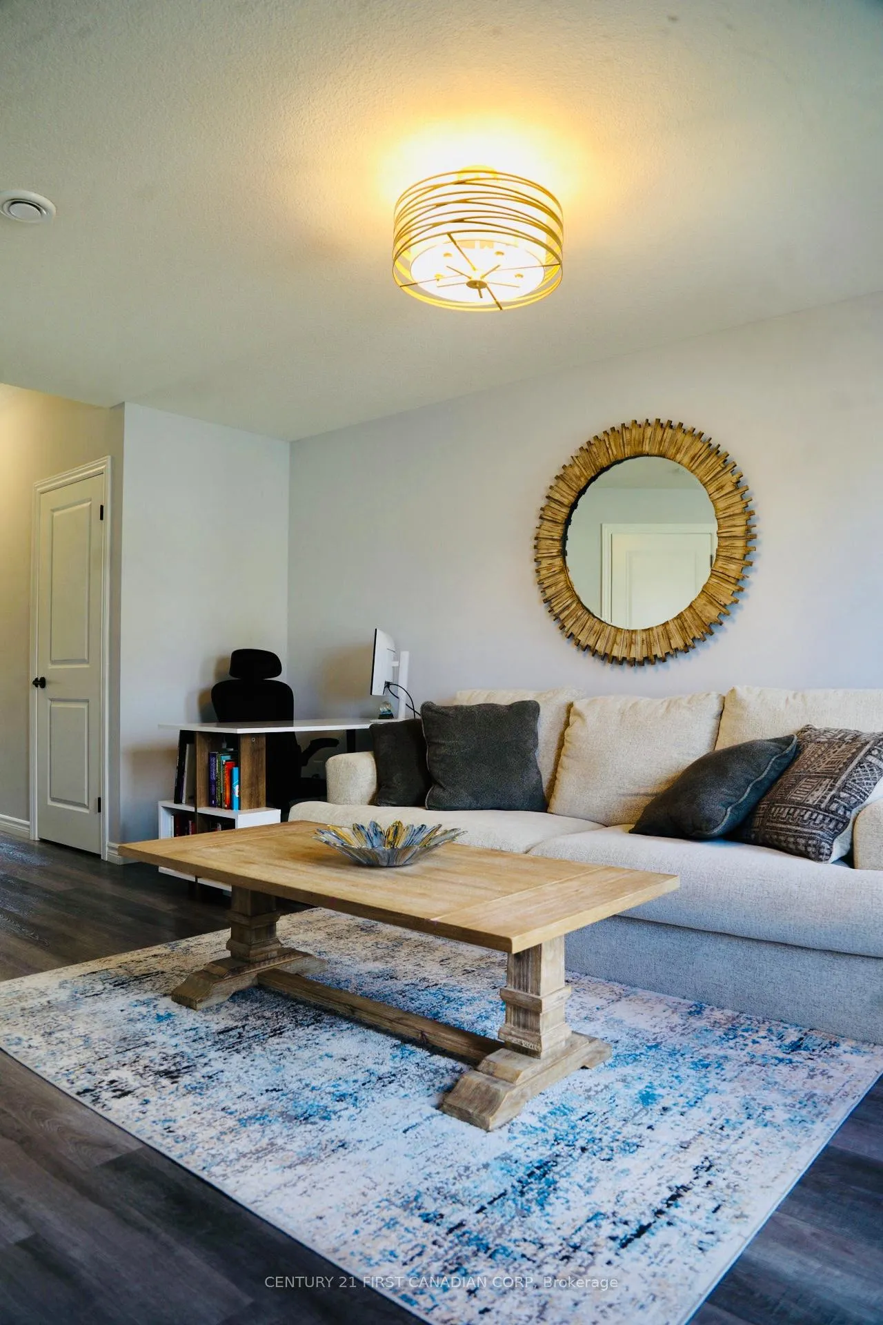 Photo 4 of 409 Callaway Road, London, North R — HOMEH