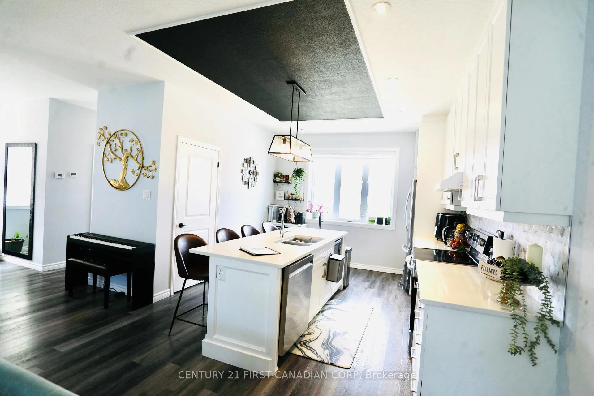 Photo 12 of 409 Callaway Road, London, North R — HOMEH