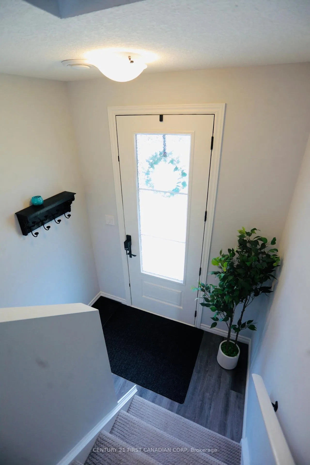 Photo 23 of 409 Callaway Road, London, North R — HOMEH
