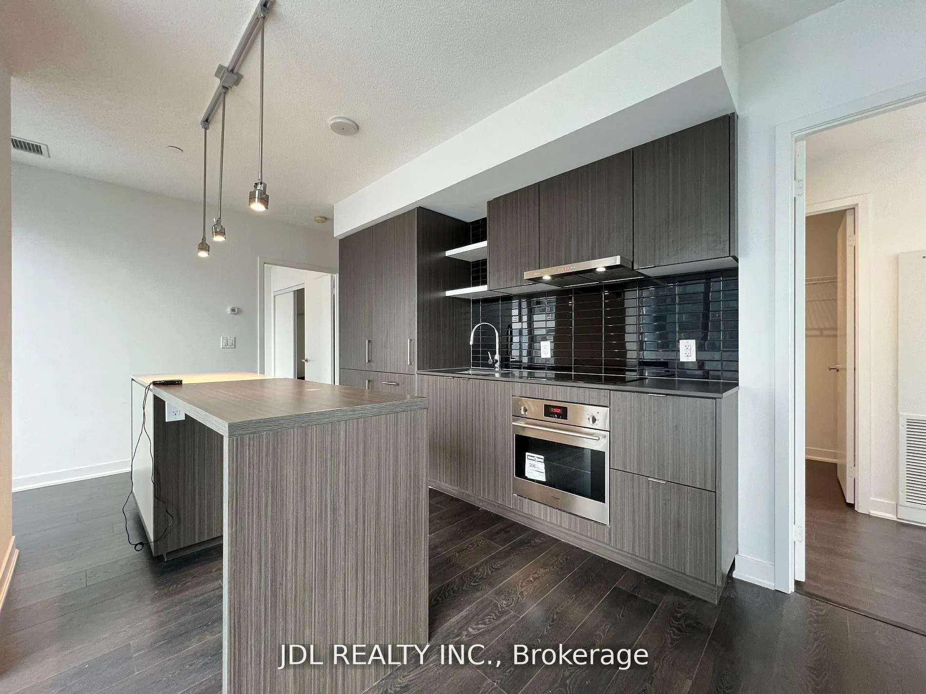 Photo 3 of Unit 3010, 88 Harbour Street, Toronto, Waterfront Communities — HOMEH