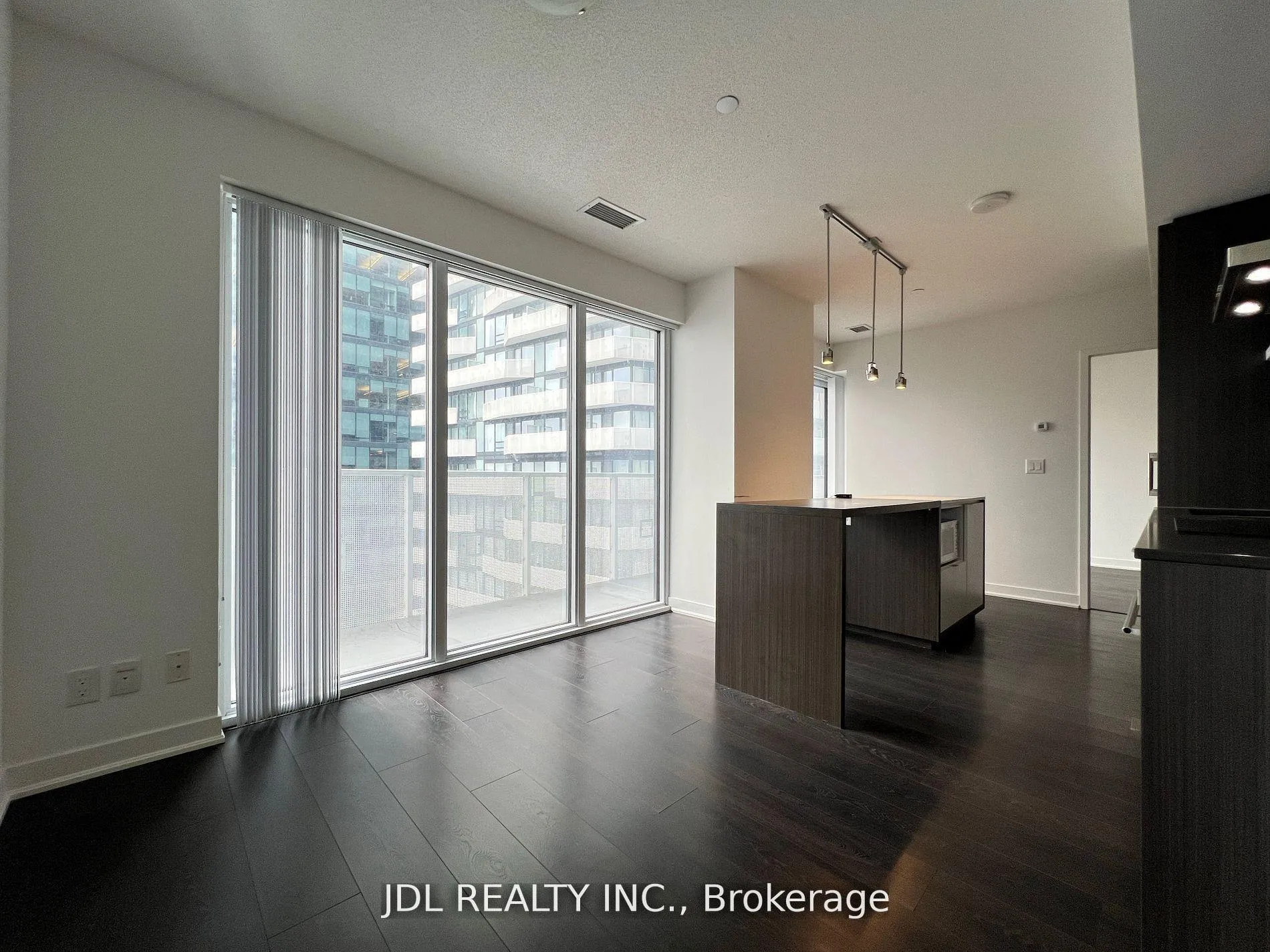 Photo 4 of Unit 3010, 88 Harbour Street, Toronto, Waterfront Communities — HOMEH