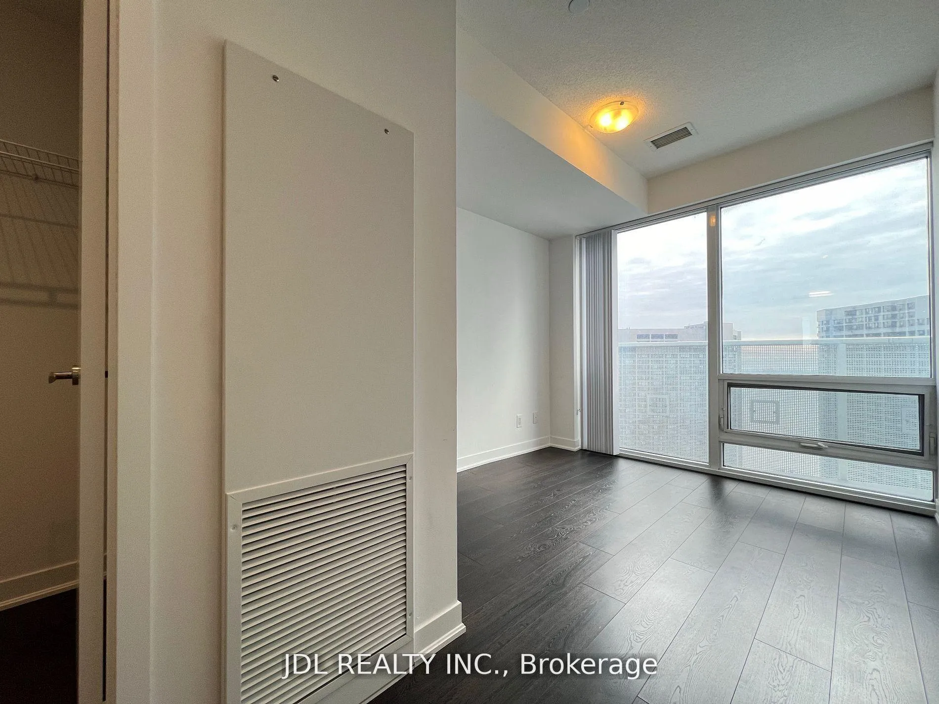 Photo 8 of Unit 3010, 88 Harbour Street, Toronto, Waterfront Communities — HOMEH