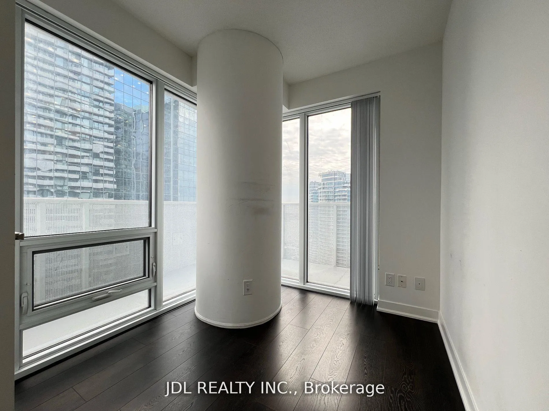 Photo 17 of Unit 3010, 88 Harbour Street, Toronto, Waterfront Communities — HOMEH