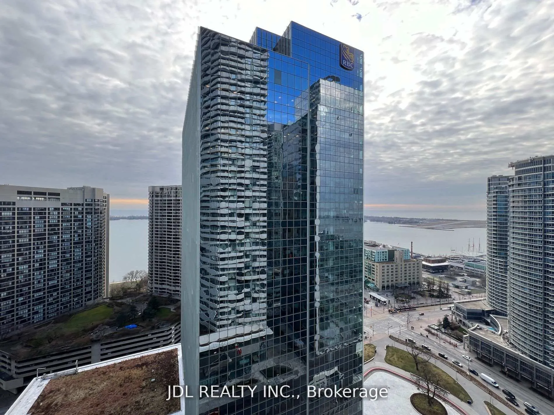 Photo 23 of Unit 3010, 88 Harbour Street, Toronto, Waterfront Communities — HOMEH