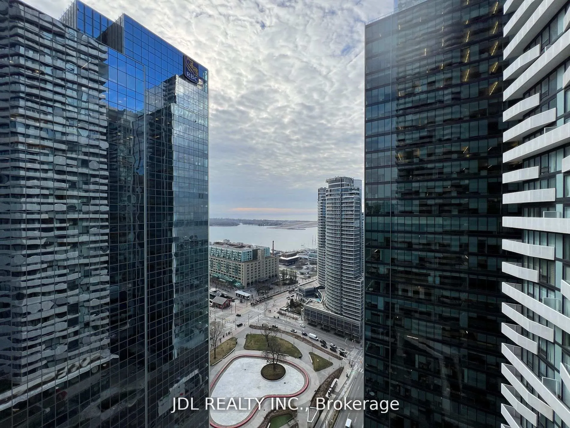 Photo 24 of Unit 3010, 88 Harbour Street, Toronto, Waterfront Communities — HOMEH