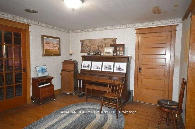 Photo 6 of 391 Raines Street, Georgina, Historic Lakeshore Communities — HOMEH