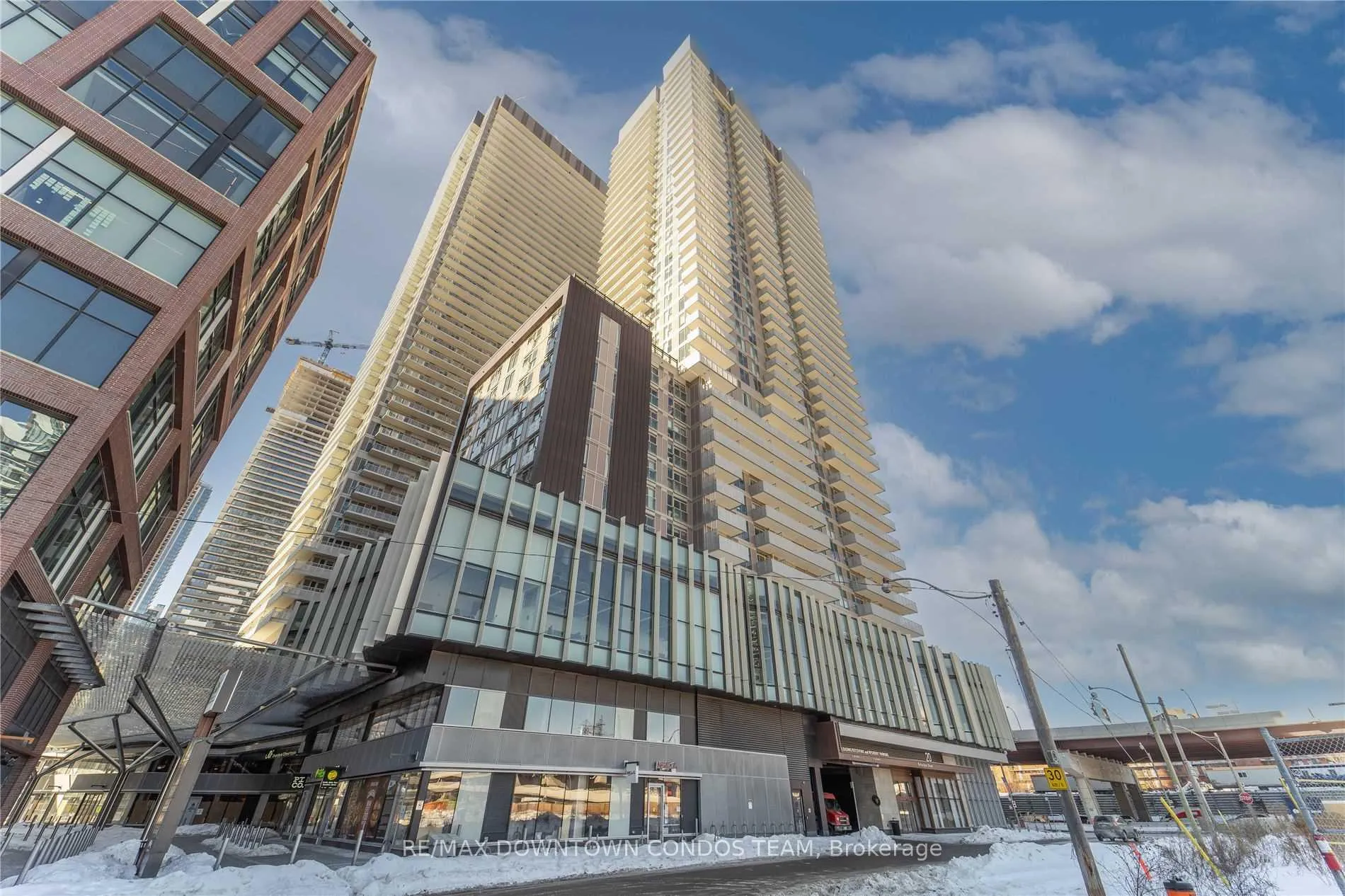 Photo 2 of Unit 812, 20 Richardson Street, Toronto, Waterfront Communities — HOMEH
