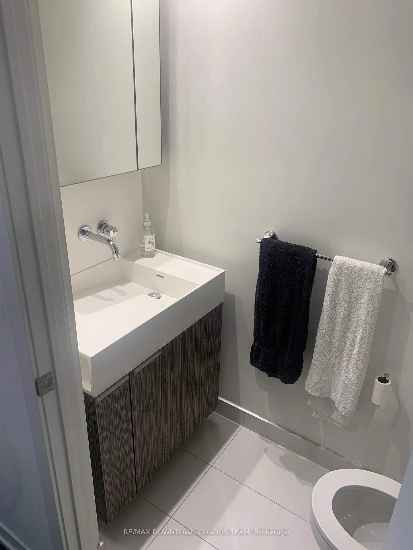 Photo 6 of Unit 812, 20 Richardson Street, Toronto, Waterfront Communities — HOMEH