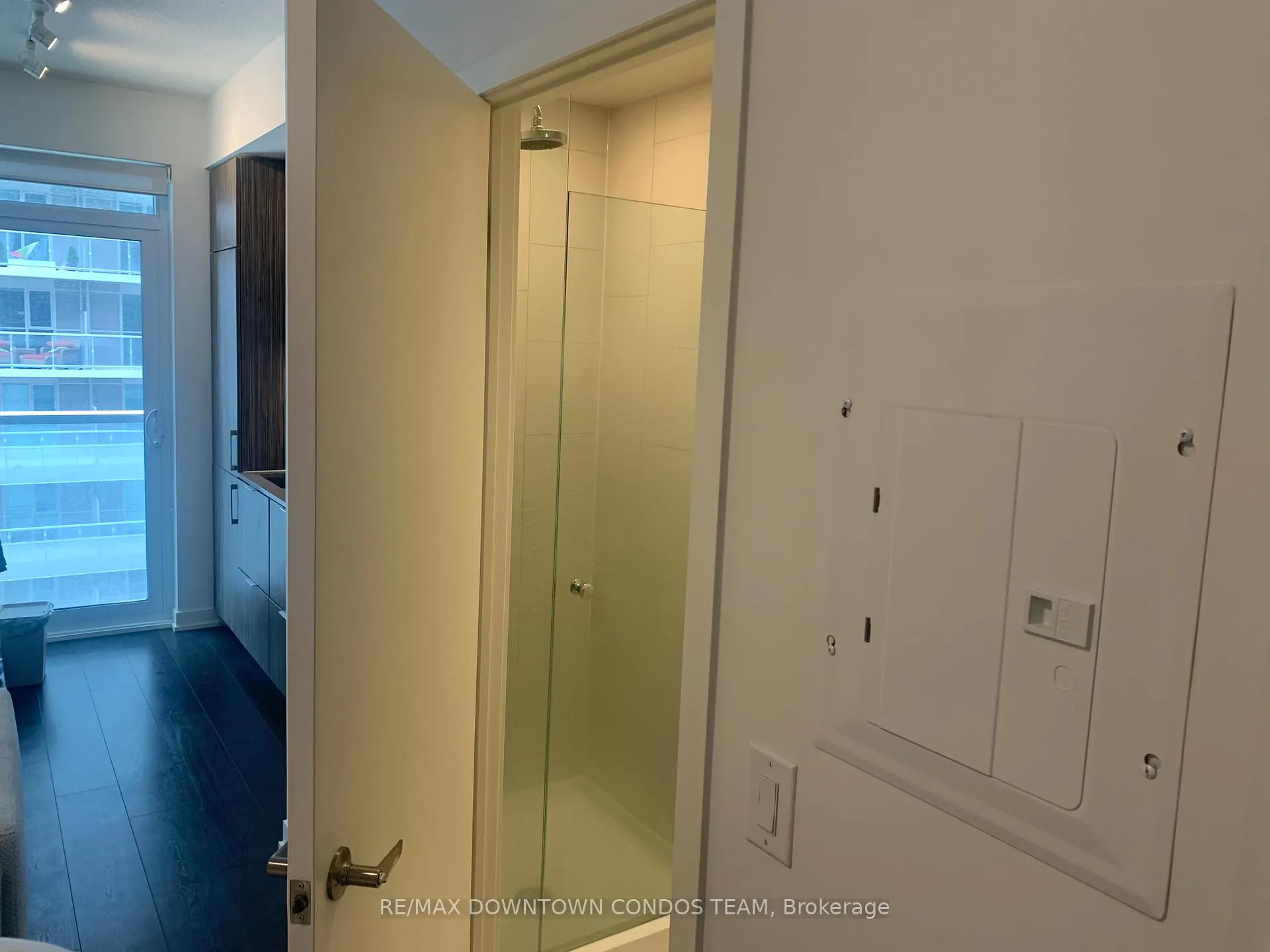 Photo 13 of Unit 812, 20 Richardson Street, Toronto, Waterfront Communities — HOMEH