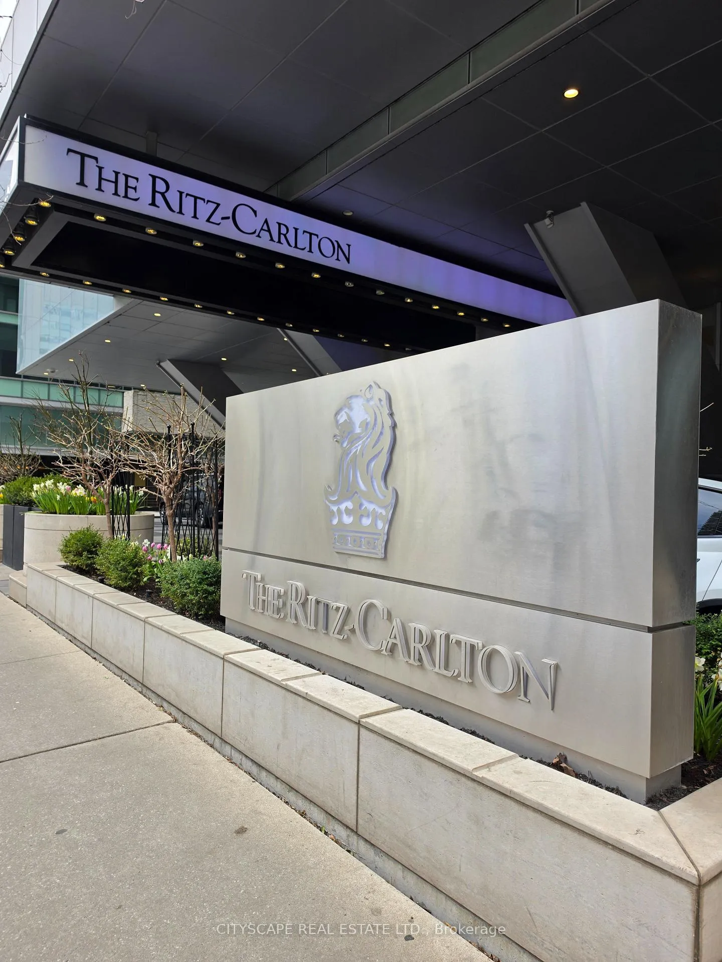 Photo 1 of Unit 4002, 183 Wellington Street, Toronto, Waterfront Communities — HOMEH