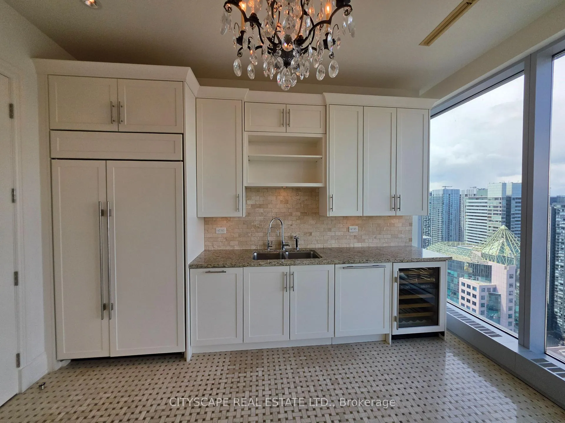 Photo 5 of Unit 4002, 183 Wellington Street, Toronto, Waterfront Communities — HOMEH