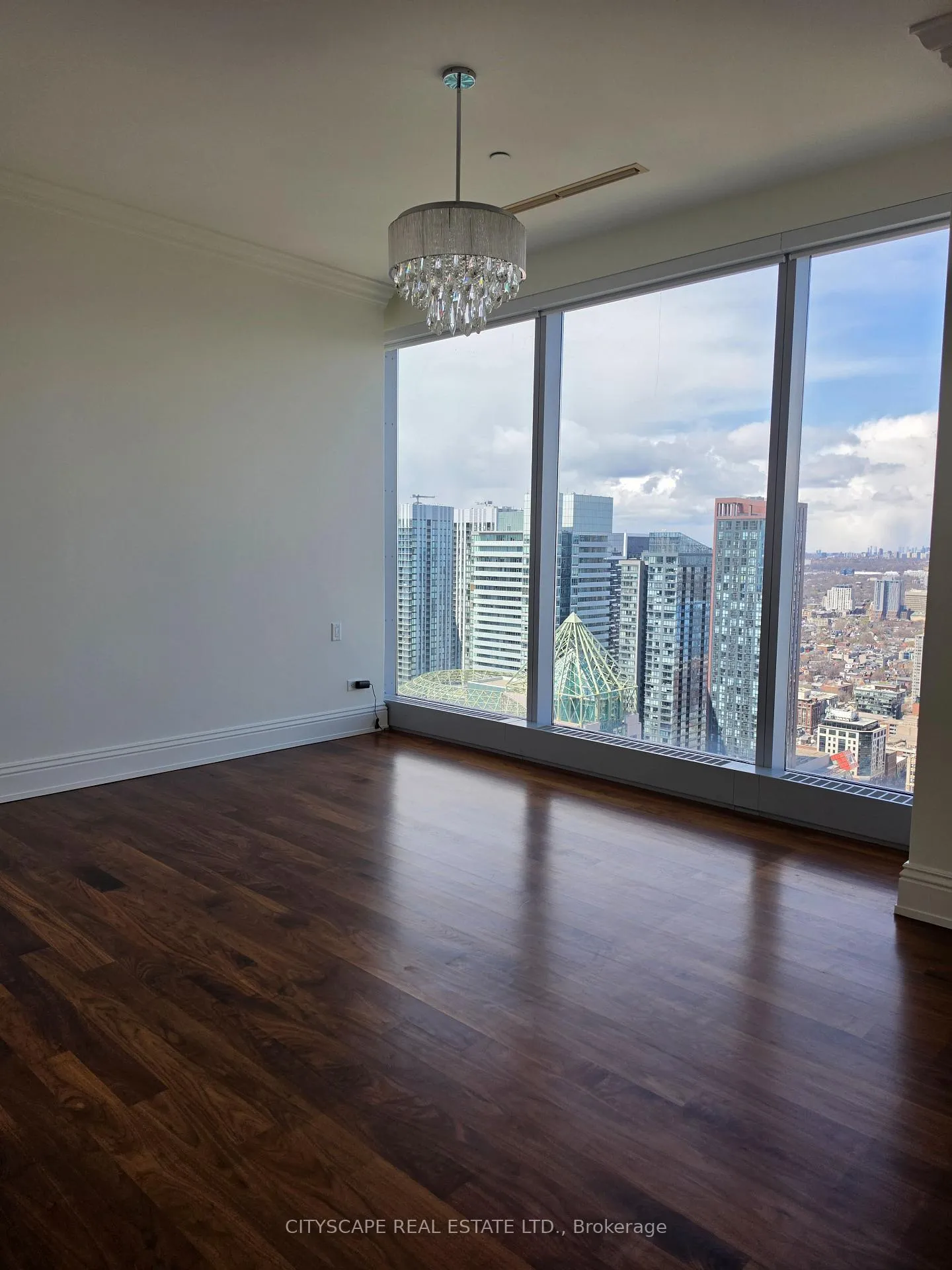 Photo 8 of Unit 4002, 183 Wellington Street, Toronto, Waterfront Communities — HOMEH