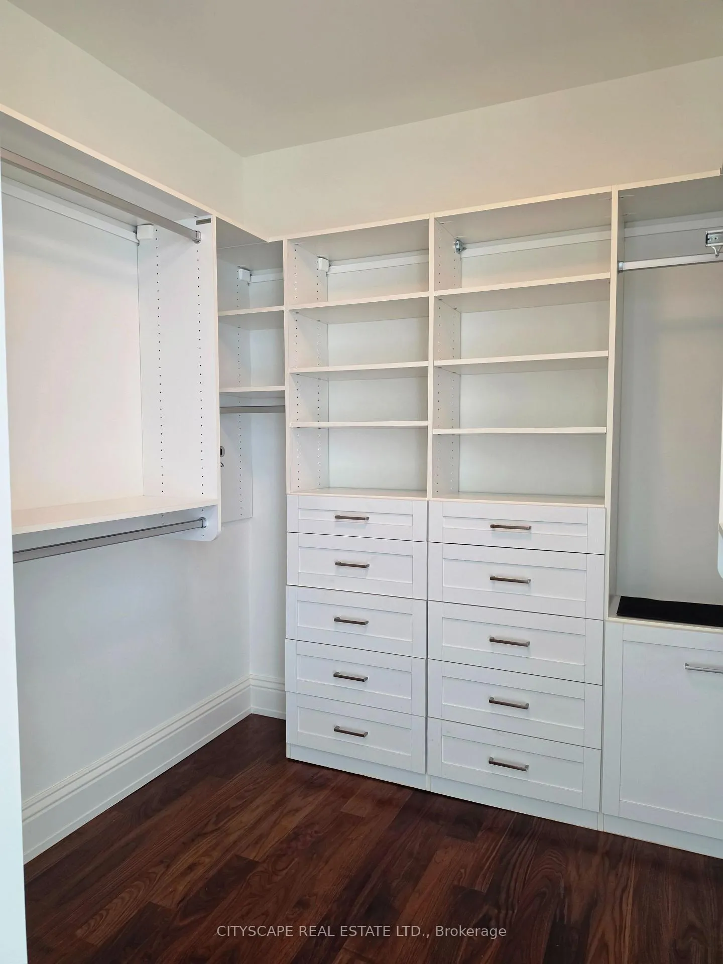 Photo 10 of Unit 4002, 183 Wellington Street, Toronto, Waterfront Communities — HOMEH