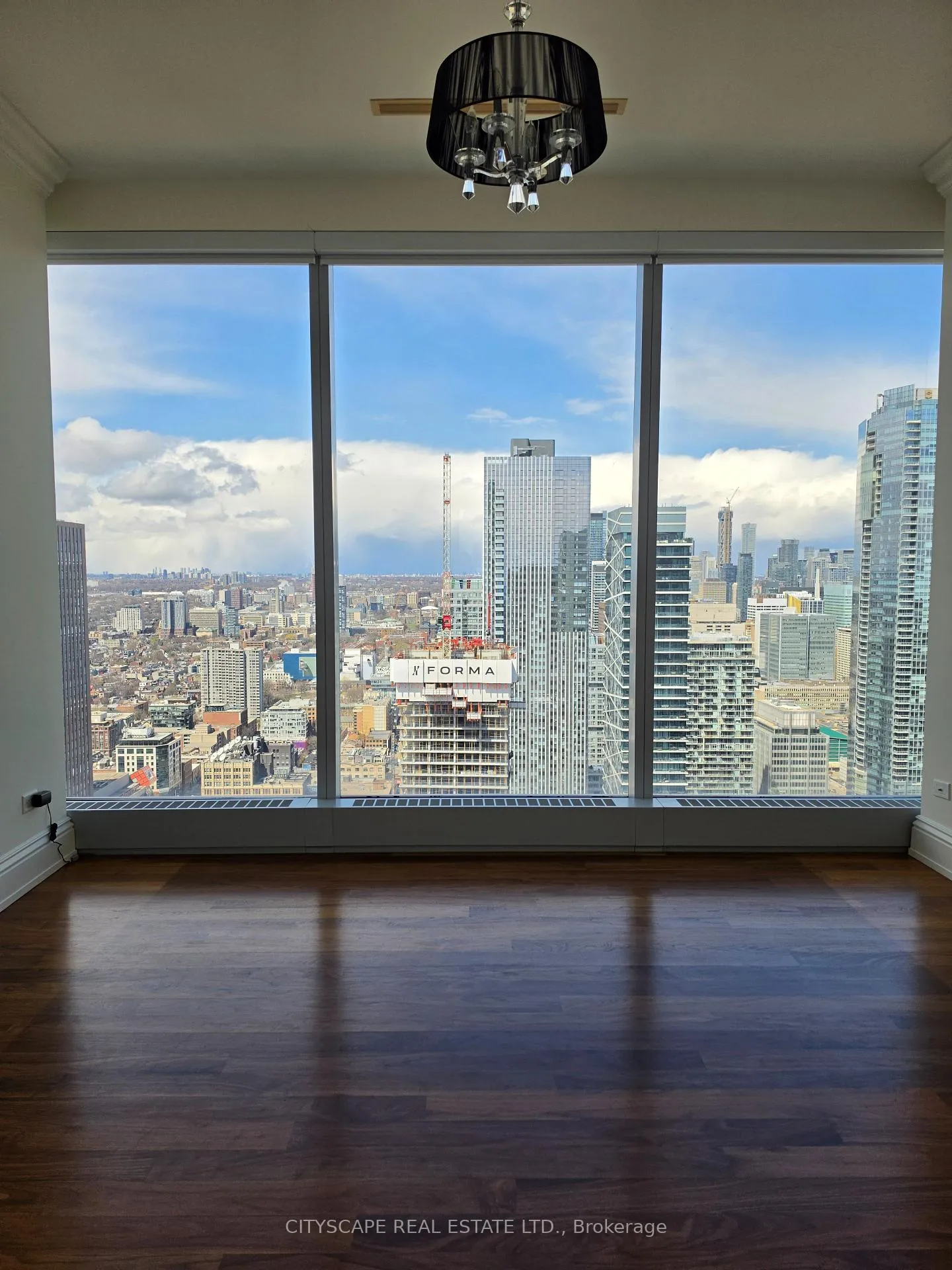 Photo 13 of Unit 4002, 183 Wellington Street, Toronto, Waterfront Communities — HOMEH