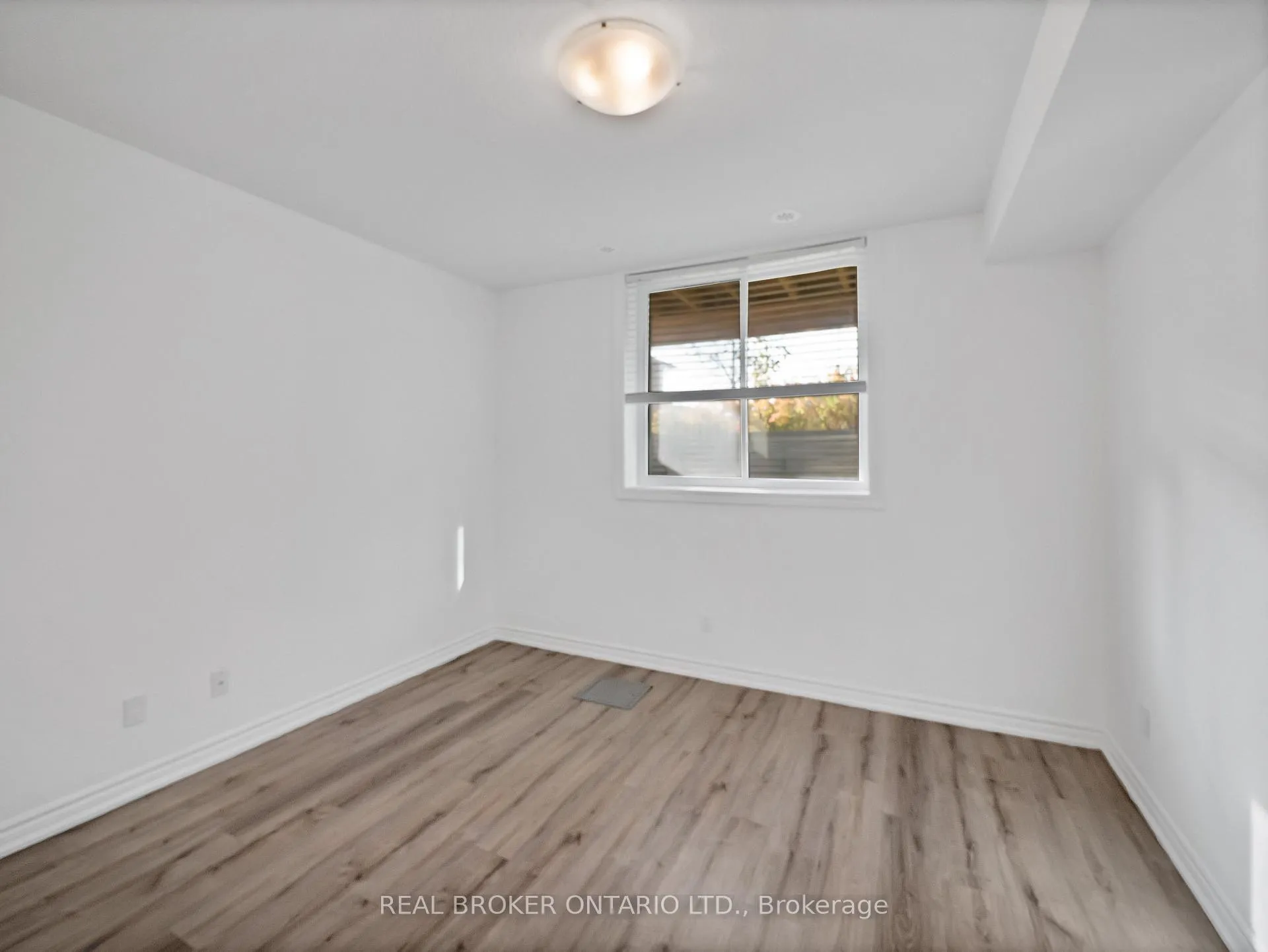 Photo 6 of Unit 9A, 164 Heiman Street, Kitchener, Southdale — HOMEH