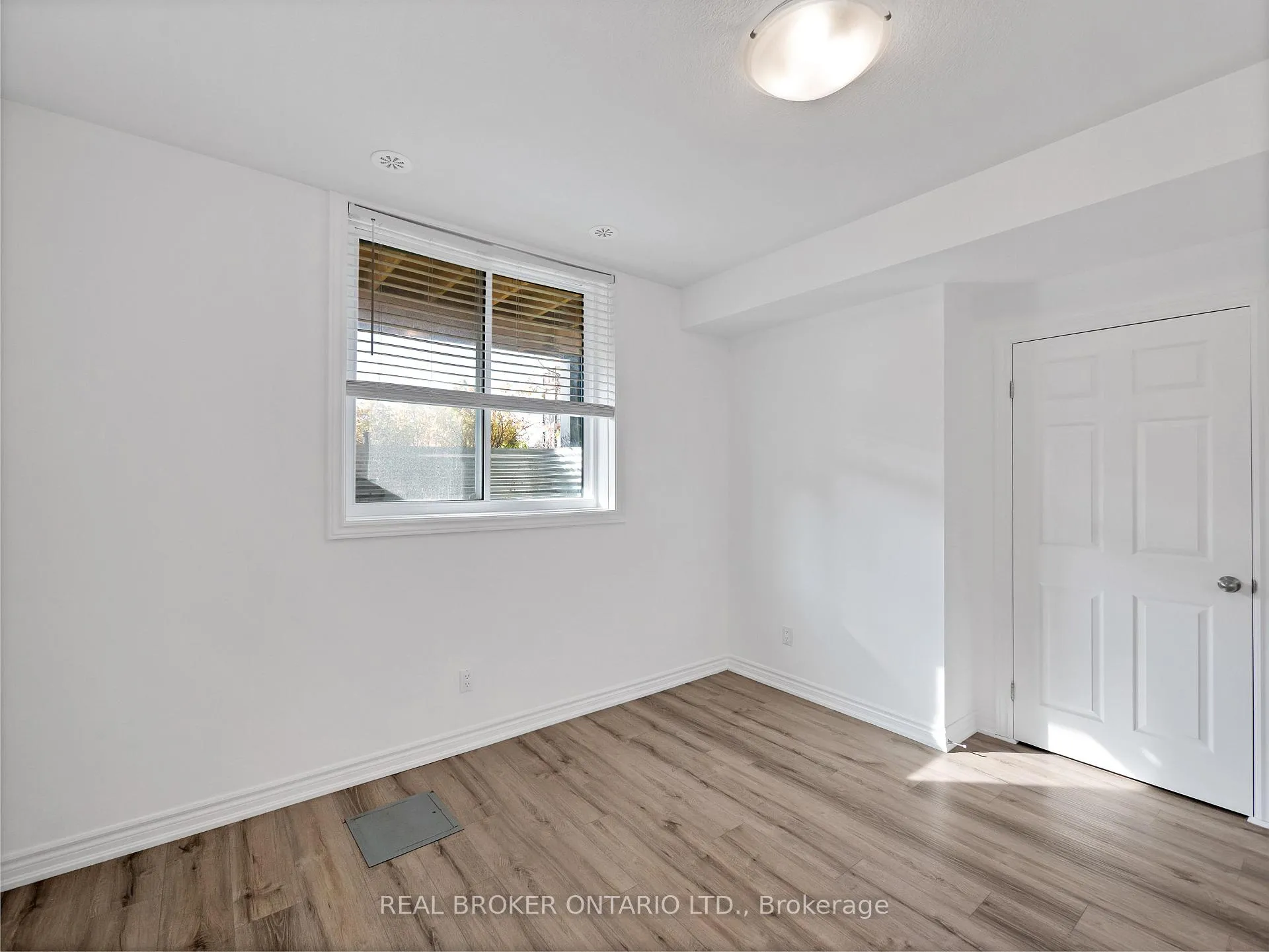 Photo 9 of Unit 9A, 164 Heiman Street, Kitchener, Southdale — HOMEH