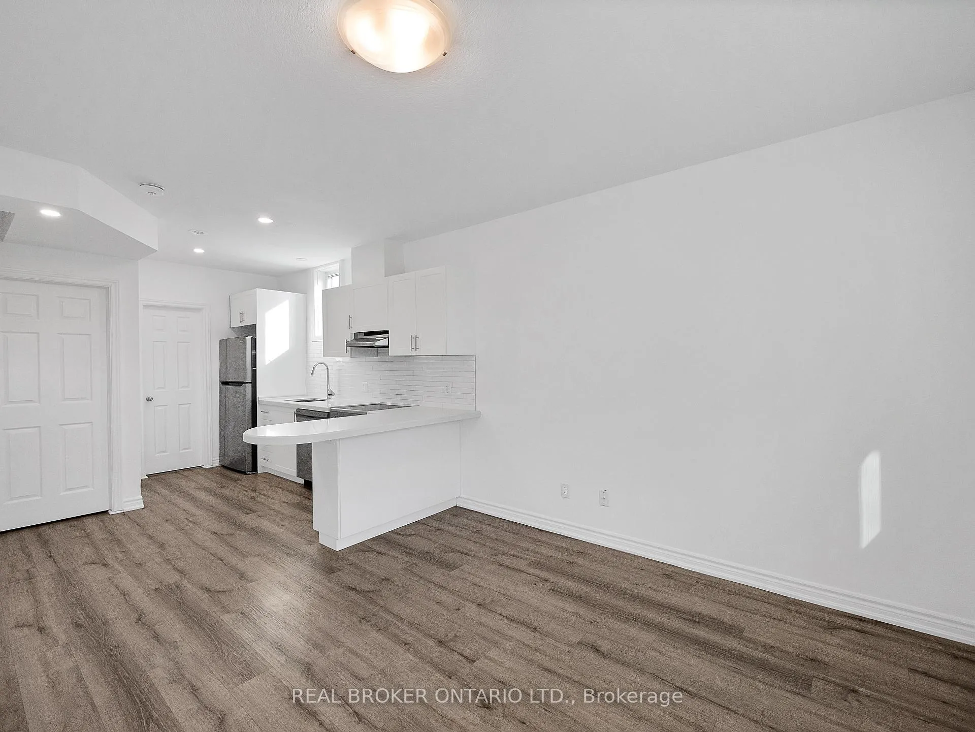 Photo 10 of Unit 9A, 164 Heiman Street, Kitchener, Southdale — HOMEH