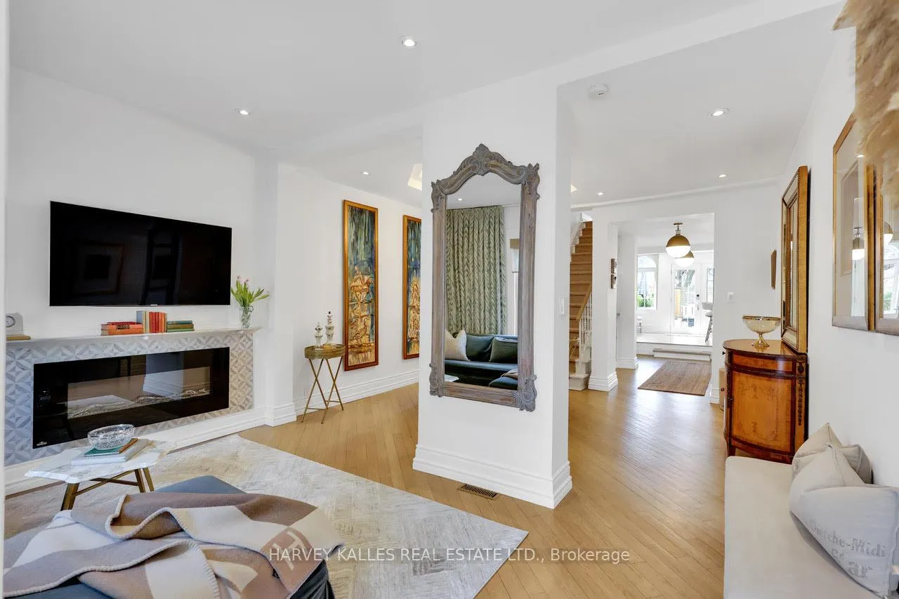 Photo 3 of 130 Morse Street, Toronto, South Riverdale — HOMEH