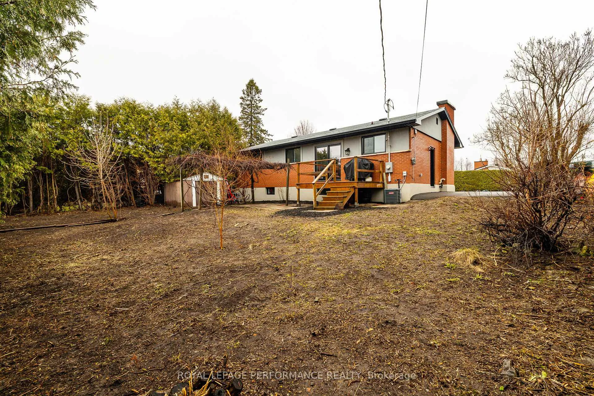 Photo 35 of 36 Largo Crescent, Ottawa, Meadowlands/Crestview — HOMEH