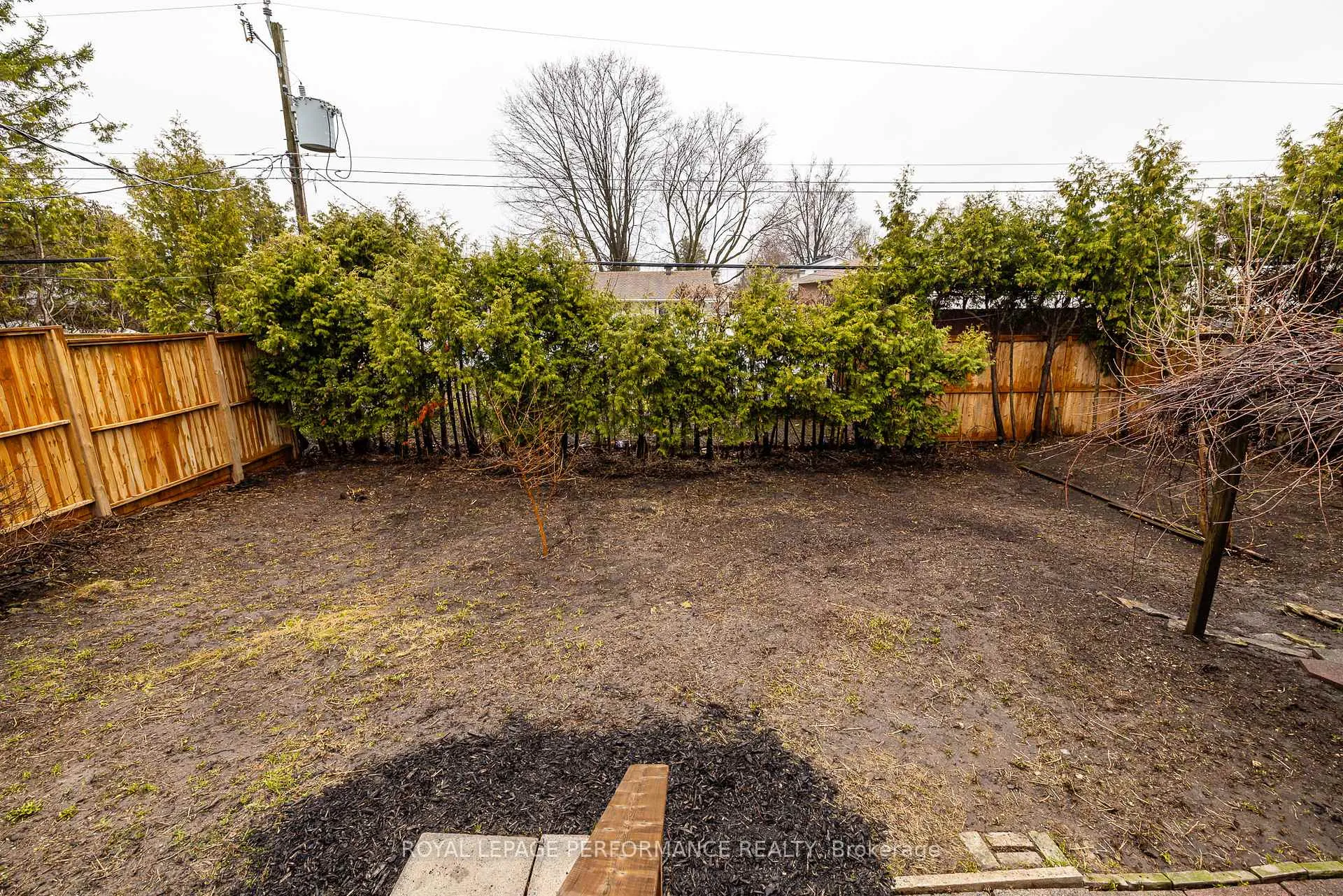Photo 38 of 36 Largo Crescent, Ottawa, Meadowlands/Crestview — HOMEH