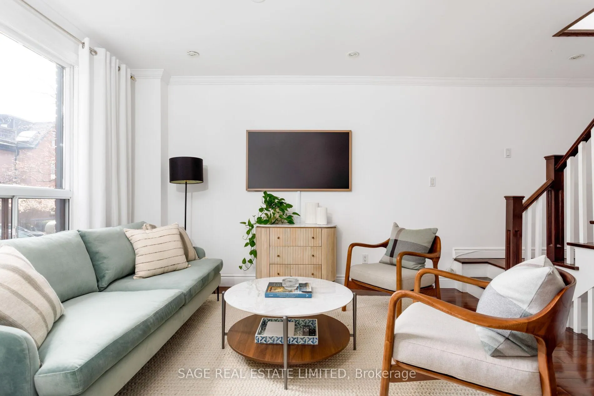 Photo 5 of 206 Hamilton Street, Toronto, South Riverdale — HOMEH