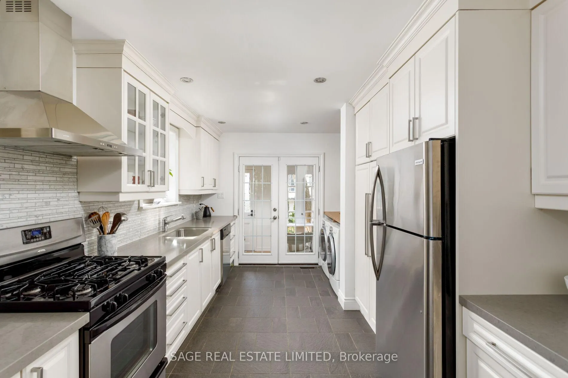 Photo 14 of 206 Hamilton Street, Toronto, South Riverdale — HOMEH