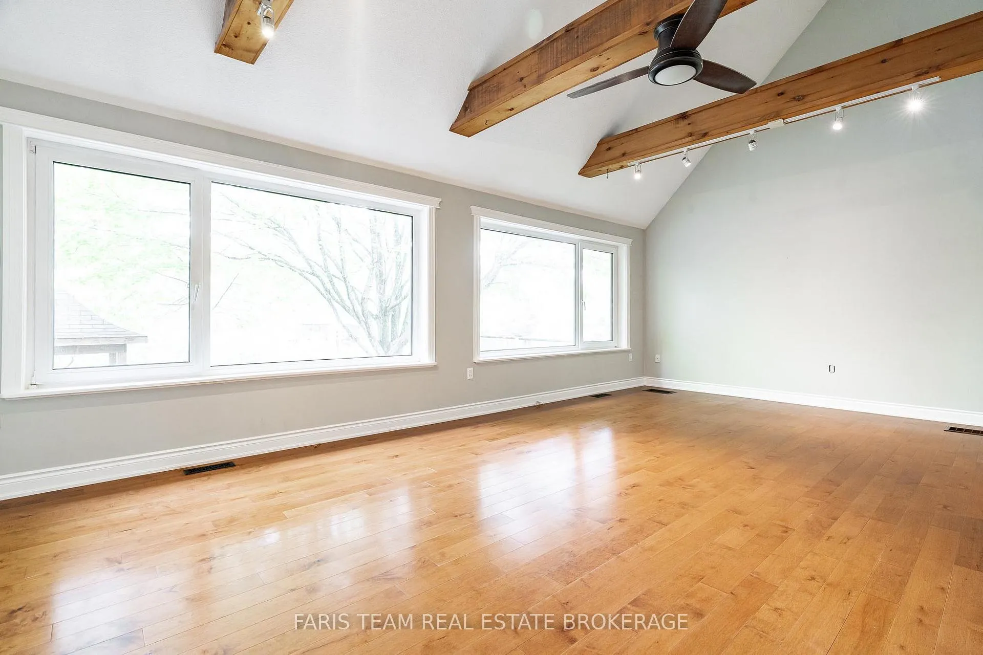 Photo 19 of 104 Knox Road E, Wasaga Beach — HOMEH